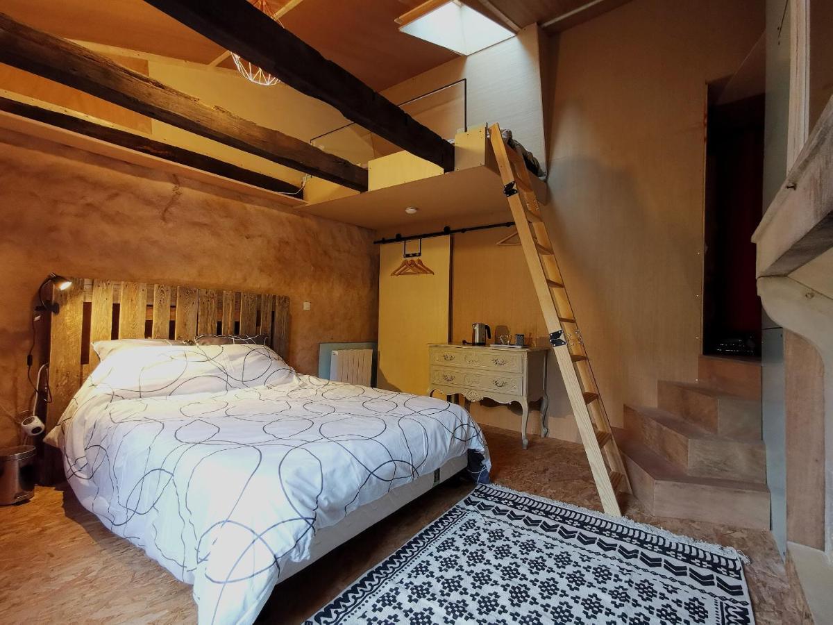 Chambres Des Forges Cellefrouin 外观 照片