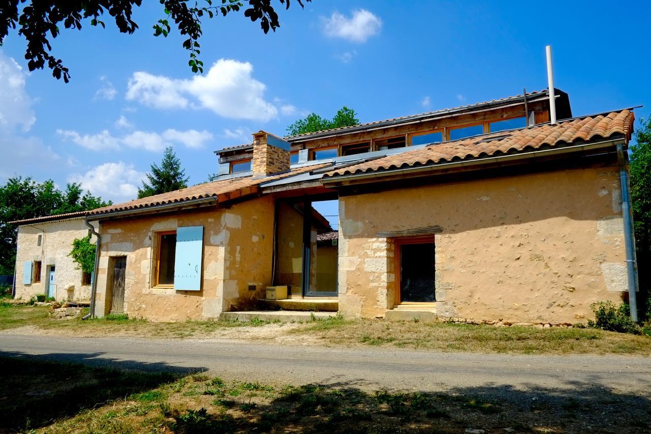 Chambres Des Forges Cellefrouin 外观 照片