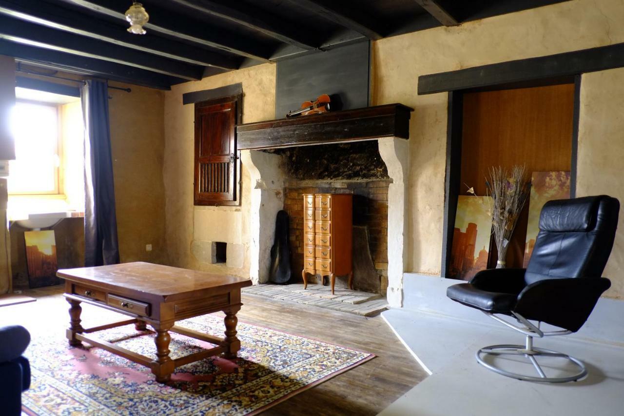 Chambres Des Forges Cellefrouin 外观 照片