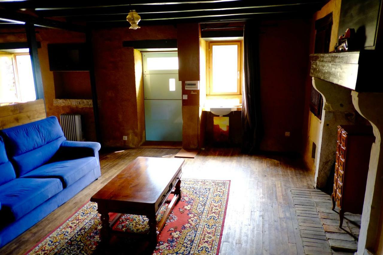 Chambres Des Forges Cellefrouin 外观 照片